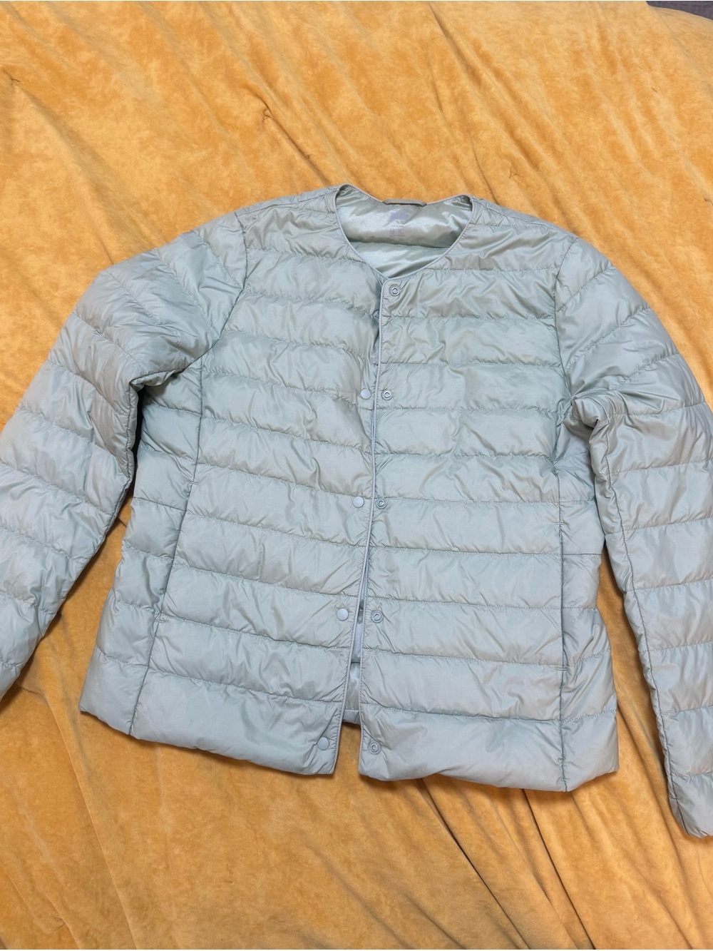 Uniqlo Ultra Light Down jacket in Light Sage size M